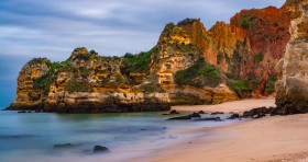Praia do Camilo aan de Algarve Portugal bij Lagos