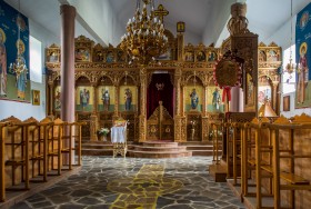 Ano Milia - Agia Paraskevi Inside