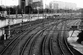 barcelona_bahnstrecke_nordbahnhof.jpg