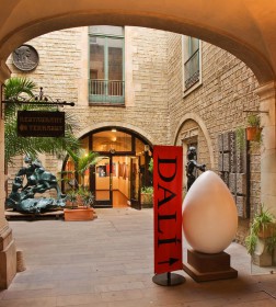 barcelona_dali.jpg