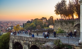 Gouden uurtje bij de Porta San Giacomo Bergamo