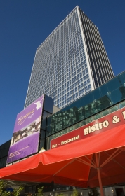 Berlin_Park_Inn_Hotel.jpg