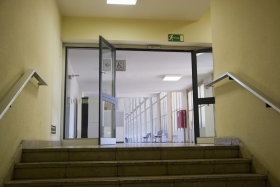 Berlin_Tempelhof_Innen_3.jpg
