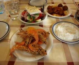 0416_Beim_essen_in_oreoi
