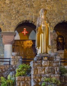 Heilig Hartbeeld voor de Kerk in Haanrade