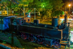Een oude stoomlocomotief in Kalamata