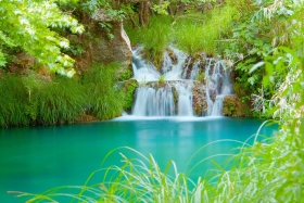 Polilimnio Waterfalls