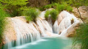 Polilimnio Waterfalls