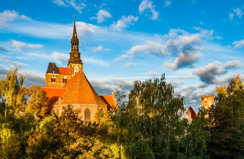 St. Stephan Tangermünde im Morgenlicht
